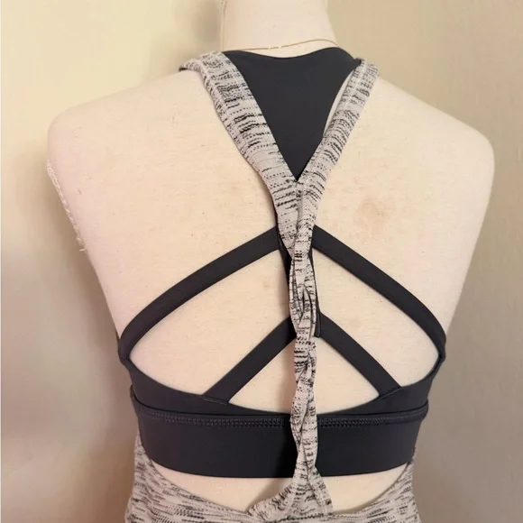 Lululemon Athletica Gray Activewear - Picture 5 of 8